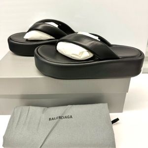 Balenciaga Rise Thong Platform Sandal